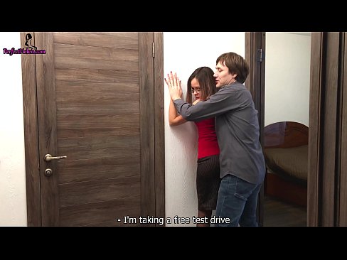 ❤️ Realtor Sexy Anashtua Pussy na Fucks Wakati Anauza Ghorofa Yake - Krempai ️  ❌